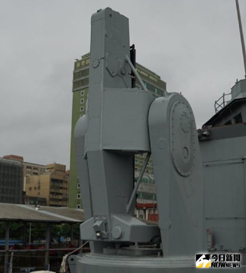 ▲派里級使用美製AGM-84魚叉飛彈，與標準一型飛彈都透過艦艏甲板的MK13飛彈發射臂發射。（圖／記者呂炯昌攝, 2019.9.27）