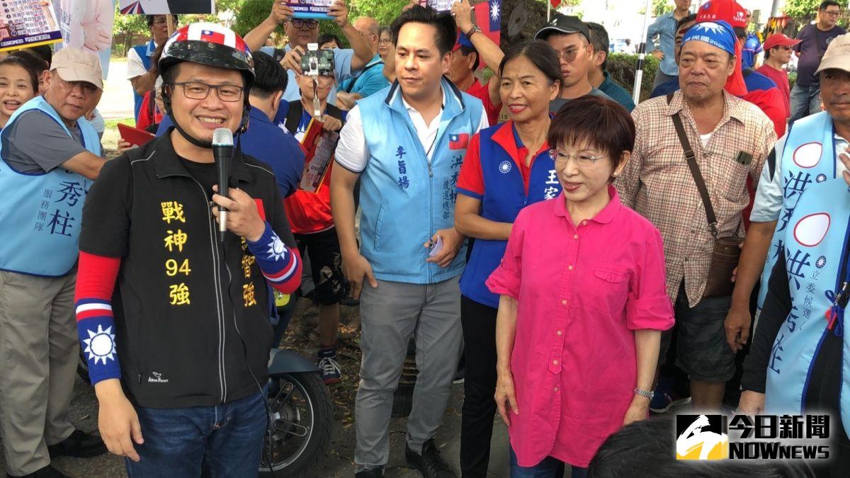 ▲羅智強28日到台南孔廟助講，為洪秀柱輔選，拉抬聲勢。（圖／記者陳聖璋攝，2019.09.28）