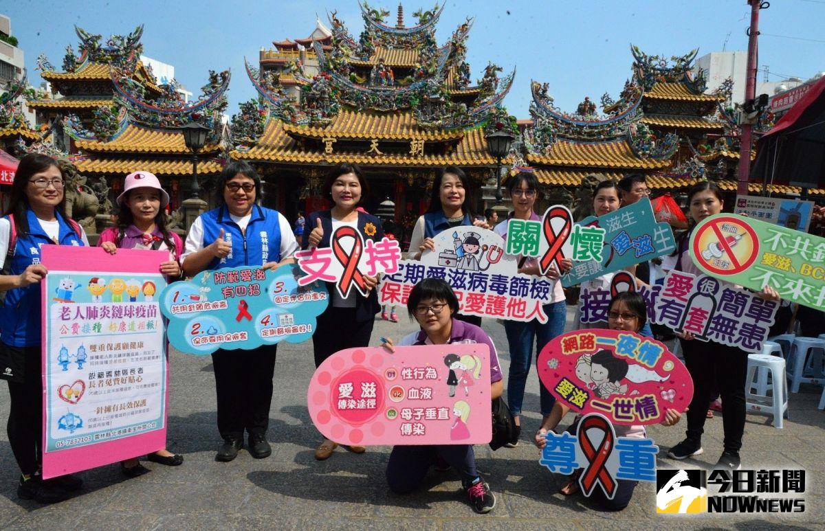 ▲雲林縣衛生局到場進行愛滋病防治等宣導。（圖／記者蘇榮泉攝，2019.09.28）