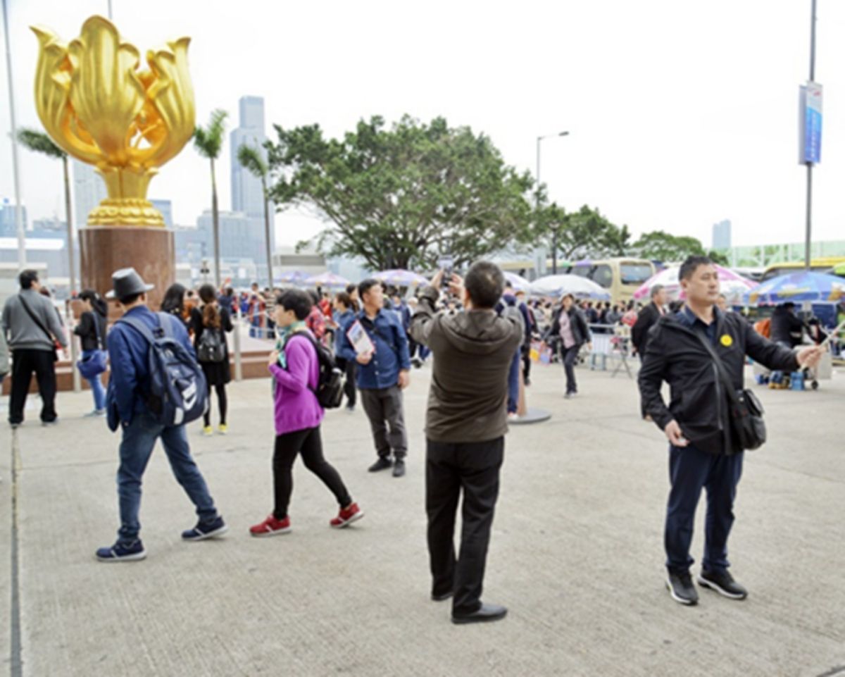 ▲香港因反送中抗爭，陸客團銳減。（圖／翻攝巴士的報）