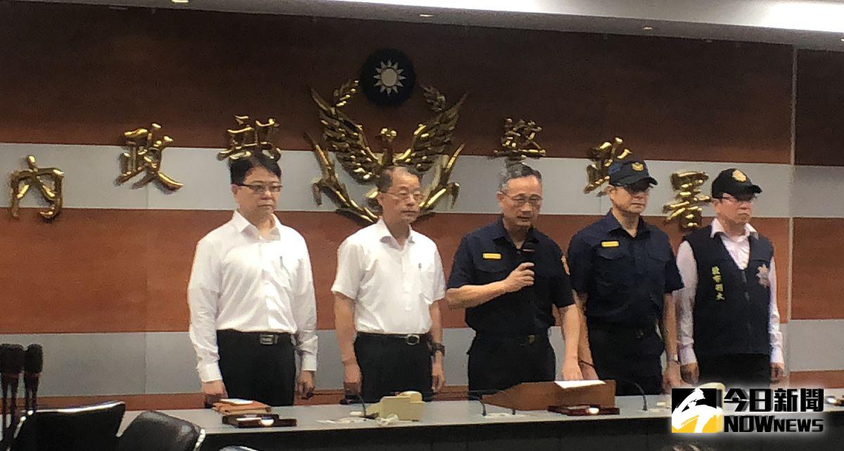 ▲警政署長陳家欽(中間拿麥克風者)親自召開記者會，表示胡姓范嫌為某「具黑道背景政黨」成員，並將朝組織犯罪方向偵辦。（圖／記者丁上程攝, 2019.9.29）