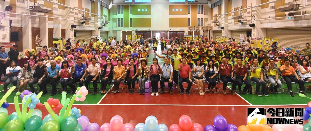 ▲「大細漢牽手田中央，福利社區同齊行」田中福利社區化成果展，邀請其他社區前來共同學習觀摩。（圖／記者陳雅芳攝，2019.09.29）