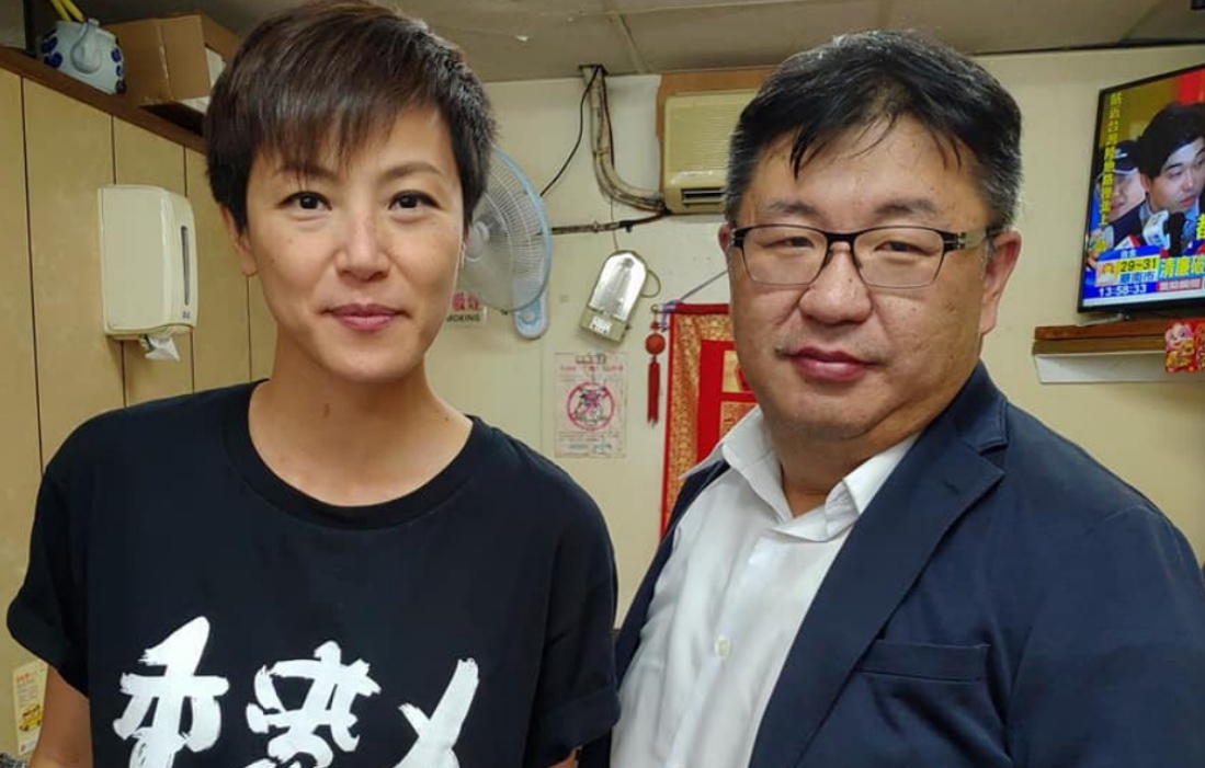 ▲香港民運歌手何韻詩參加 929 遊行前，先與友人東吳大學法律系教授胡博硯見面。（圖／教授胡博硯授權提供）
