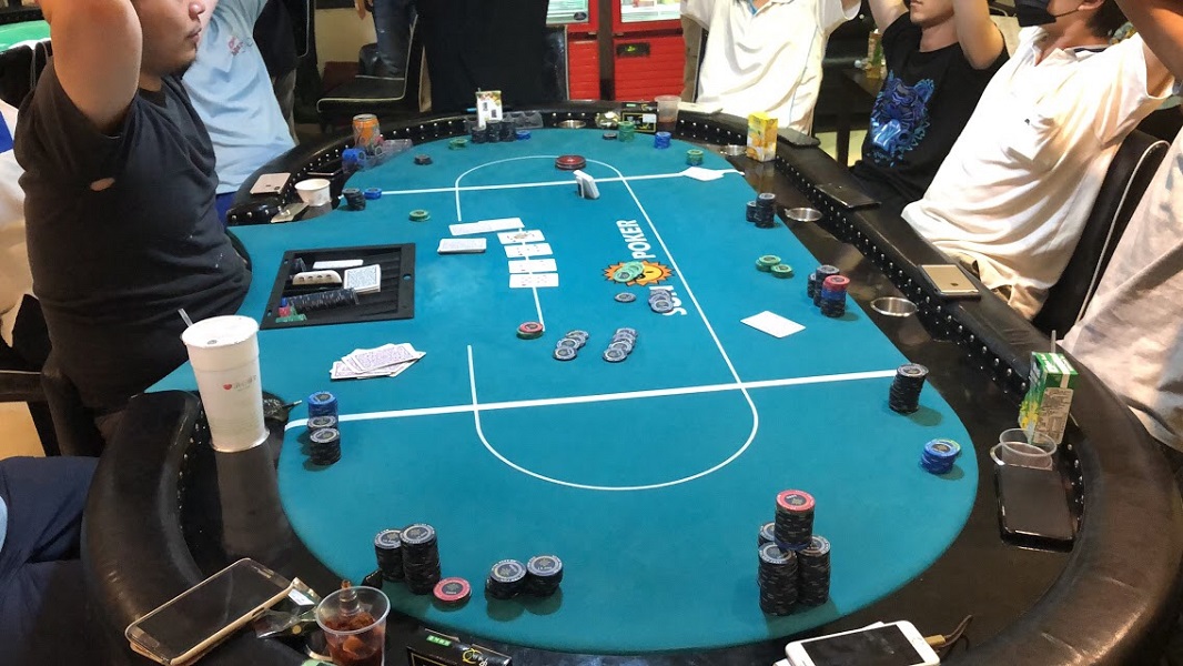 ▲Sun pokerk主題餐廳暗藏賭場，被中市警五分局一舉查獲（圖／警方提供）