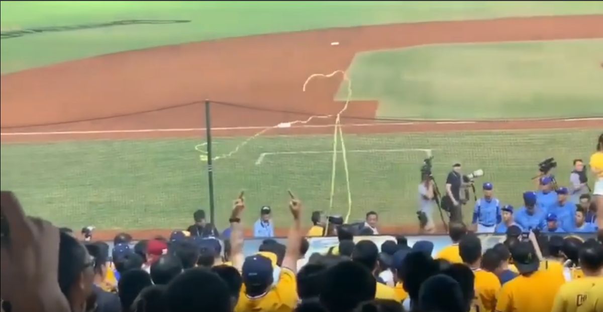 ▲中信兄弟敗給富邦悍將，引發黃色球迷不滿。（圖／YouTube）