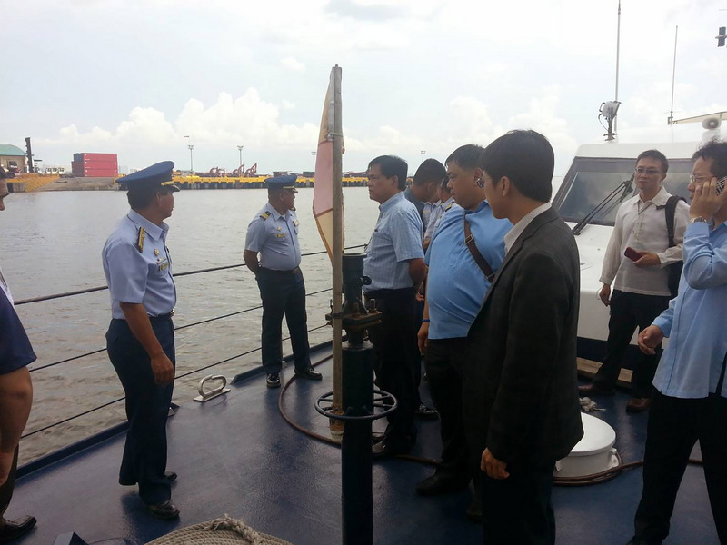 菲律賓馬尼拉地區初審法院宣布廣大興案判決，8名菲律賓海防隊員被判殺人罪成立。昔日承辦檢察官劉嘉凱現已轉任律師，他18日受訪回憶當時赴菲辦案情景，曾多次登上菲國公務船勘驗。（劉嘉凱提供）中央社記者程啟峰高雄傳真108年9月18日