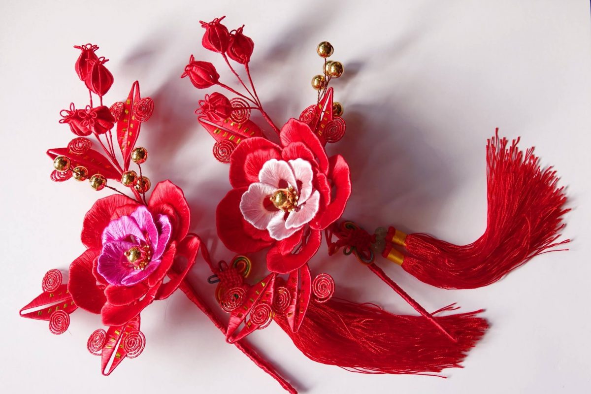 春仔花頭飾。（圖／翻攝自鹿港春仔花粉專）