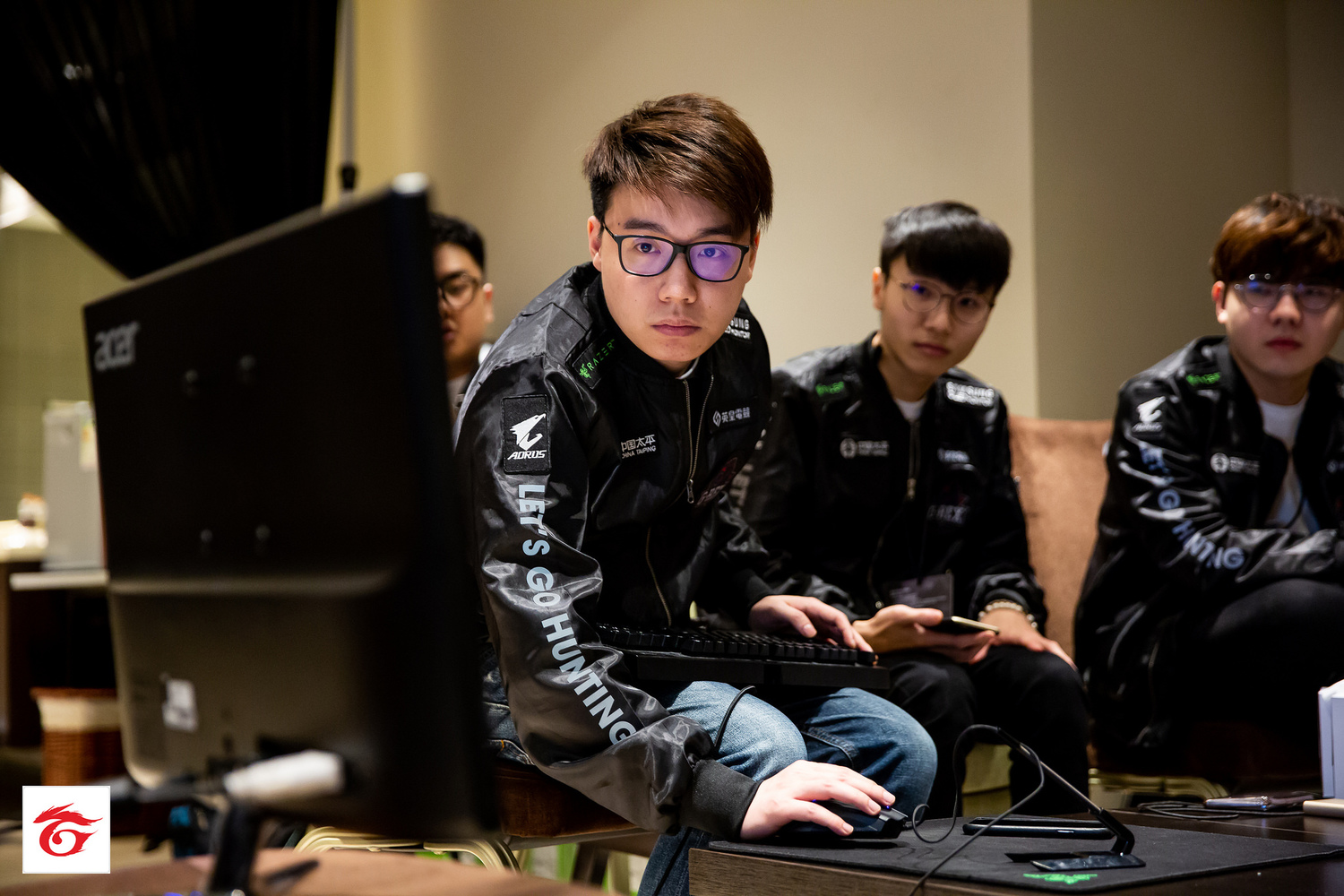 昨（21）晚 Toyz 在實況中反駁鍾培生指控，兩人再度開戰。 圖：翻攝自 Garena flickr