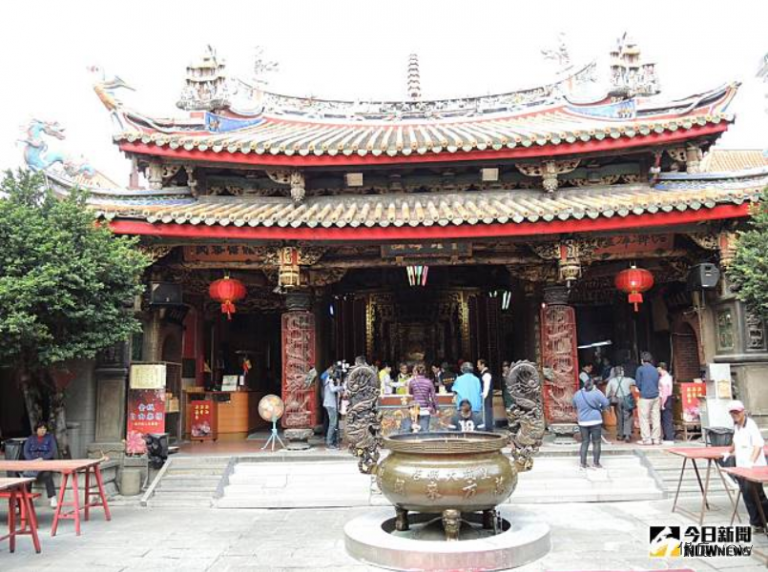 ▲大甲媽祖遶境進香今天行程將到彰化南瑤宮，周邊小吃店家林立。（圖／NOWnews資料圖）