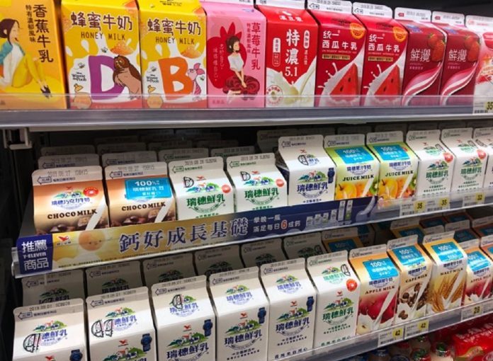 ▲台灣鮮乳款式眾多，不過價錢對比國外昂貴許多。（圖／記者許苡晴攝）