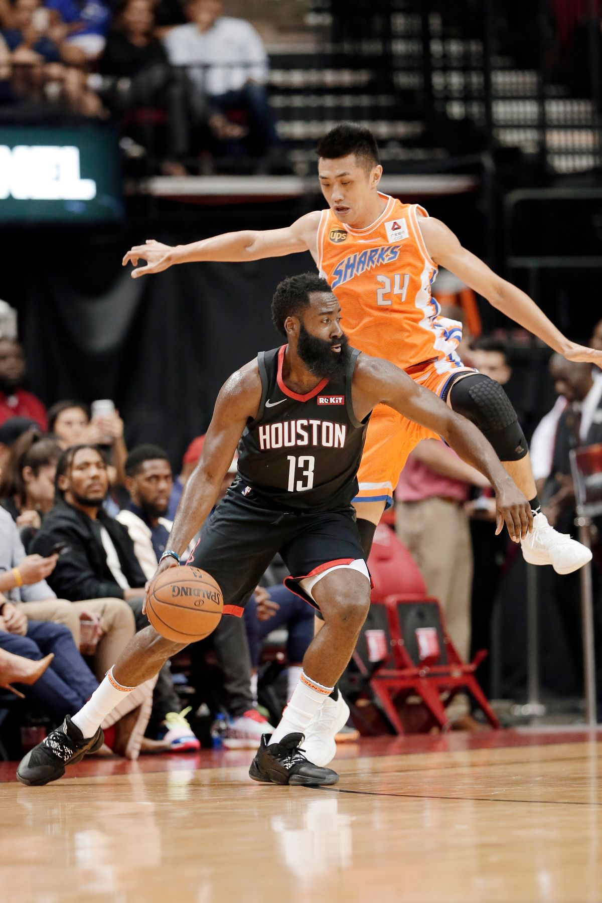 ▲火箭一哥James Harden(左)（圖／美聯社／達志影像）
