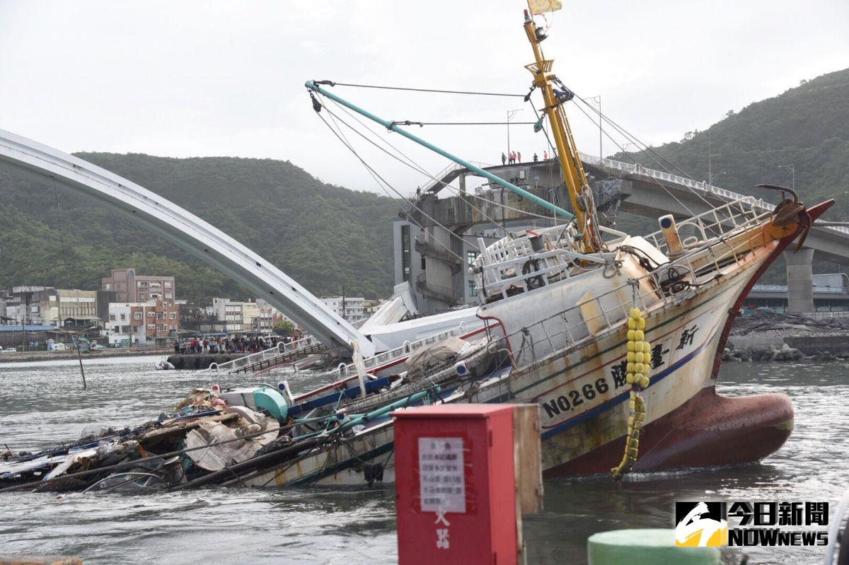 ▲南方澳大橋搜救現場。（圖／記者陳明安攝）