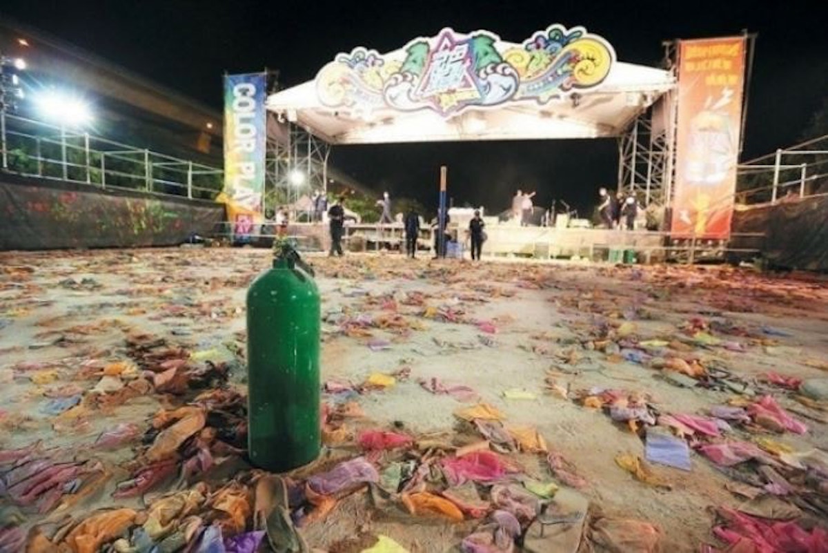 ▲八仙水上樂園在 2015 年 6 月 27 日發生粉塵爆炸事件，造成 15 死 471 傷的悲劇，對於當天在場被火燒傷的人，那是一個永遠的傷痛。（圖／翻攝自《爆廢公社》）