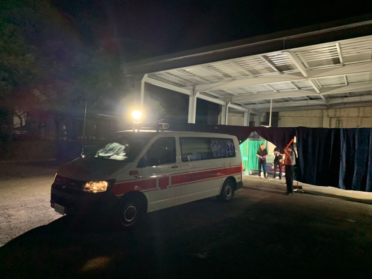 ▲南方澳大橋罹難者遺體尋獲，送往榮總蘇澳分院。（圖／記者宋原彰攝）