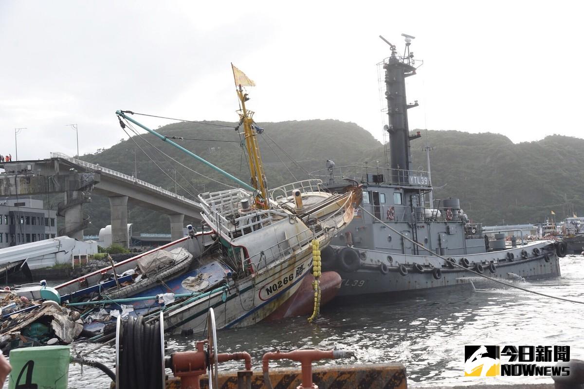 ▲台灣港務公司今（ 2 ）日表示，罹難的外籍漁工將補償 500 萬元，並請公路總局協助重建工程規畫發包及施工，目標 3 年內完工啟用。
（圖／記者陳明安攝, 2019.10.01）