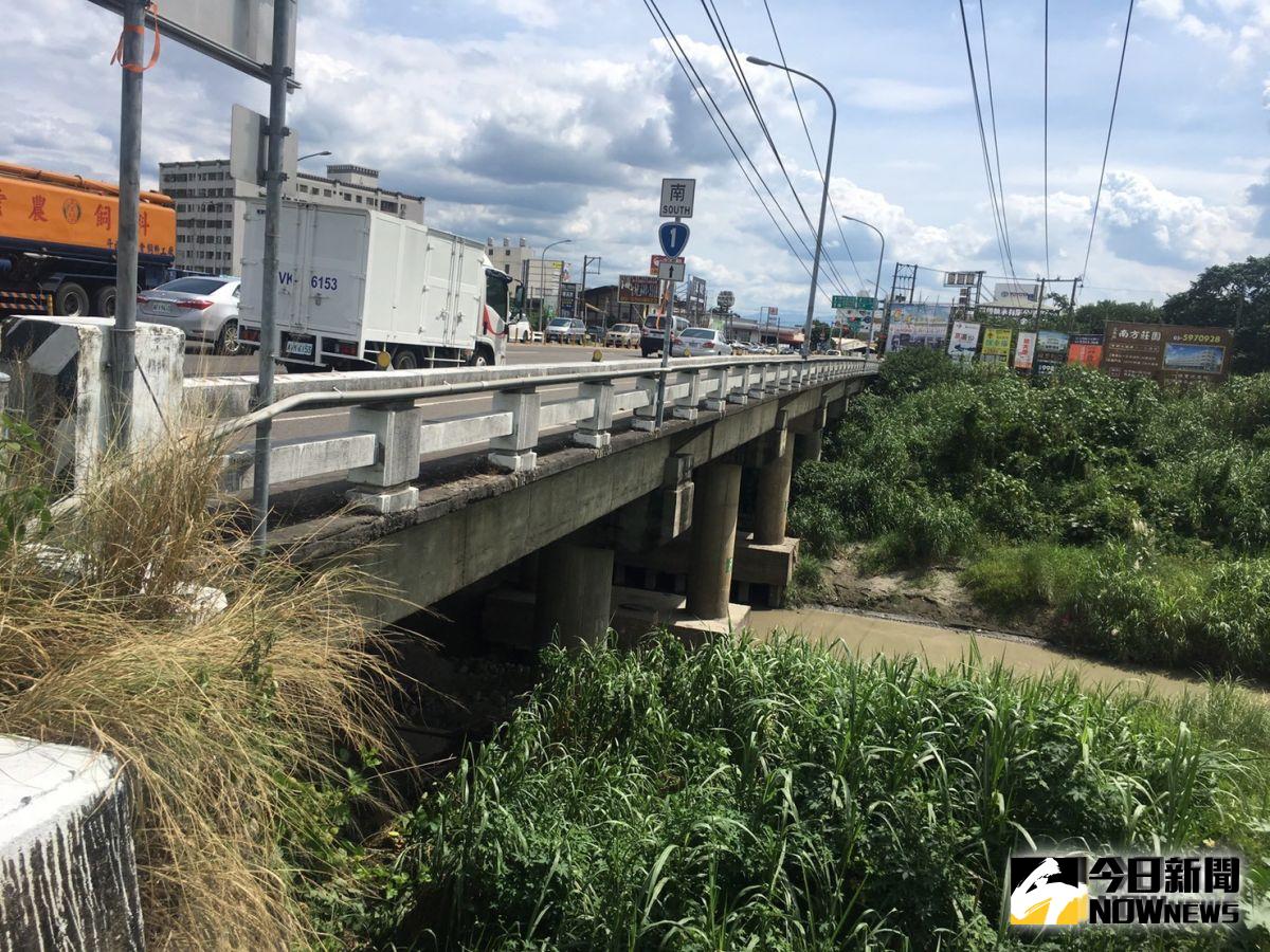 ▲亟待改建卻多次流標的斗南台一線石牛橋，因南方澳跨港大橋坍塌事故而引起關注。（圖／記者簡勇鵬攝，2019.10.02）