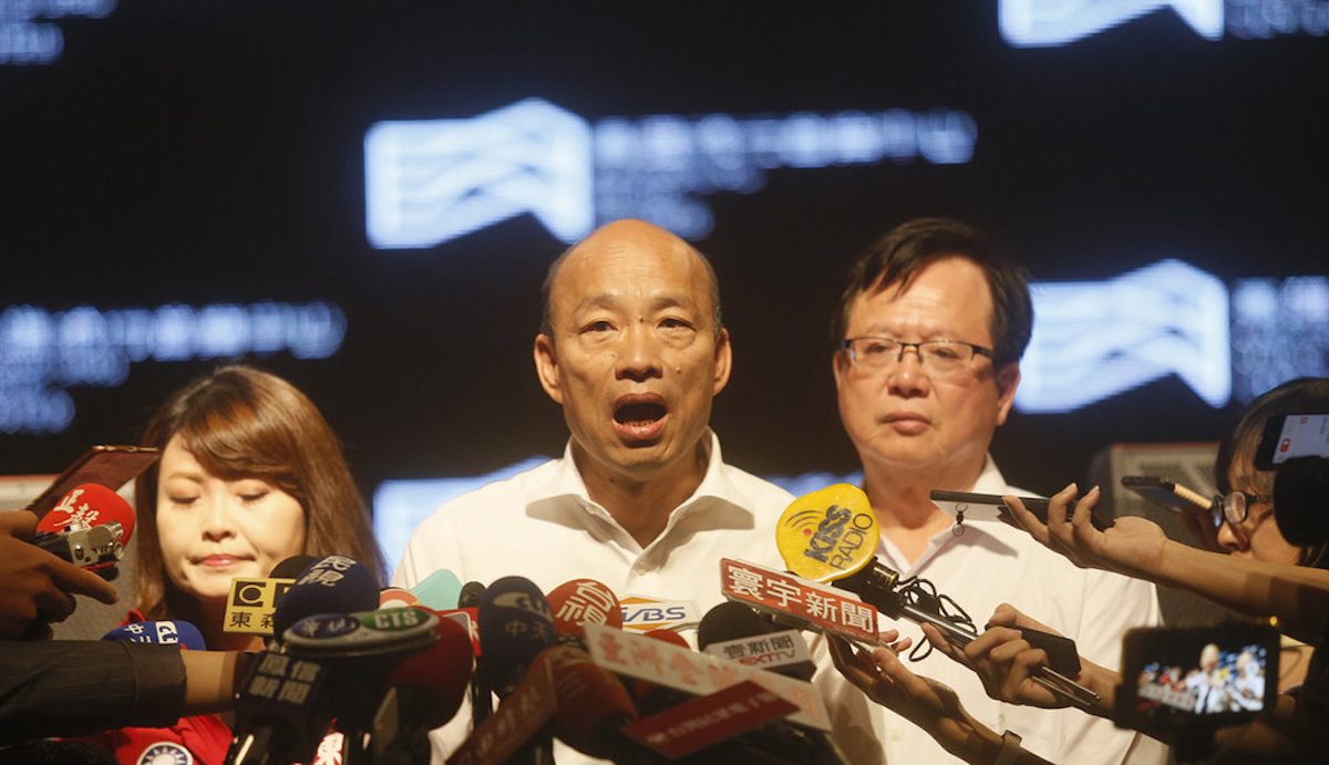 ▲資深「鳥卦師」王馨怡 2 日針對韓國瑜卜卦，預言韓「絕對不會當選！」（圖／中央社資料圖片）