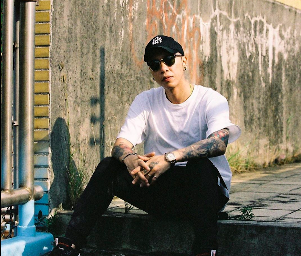 ▲頑童MJ116的小春在IG宣布離婚。（圖／翻攝IG）