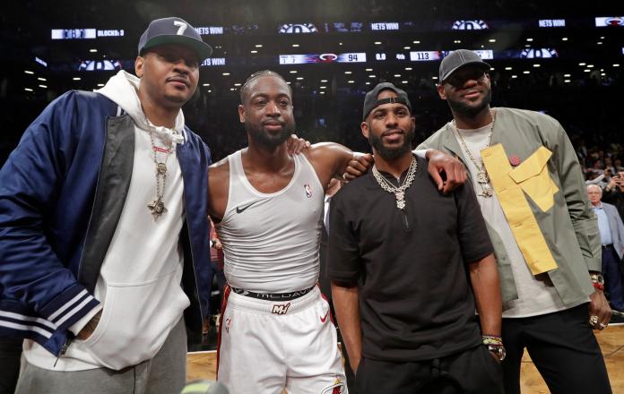 ▲NBA裡的「香蕉船兄弟」4人感情甚篤，Carmelo Anthony（左起）、Dwyane Wade、Chris Paul、LeBron James。（圖／美聯社／達志影像）
