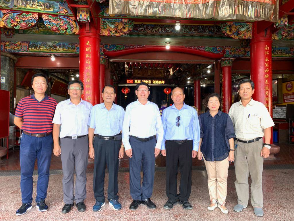 ▲交通部政次黃玉霖今（ 4 ）日與地方人士討論，將帶動提升南方澳漁港成為國際觀光漁港。（圖／交通部）