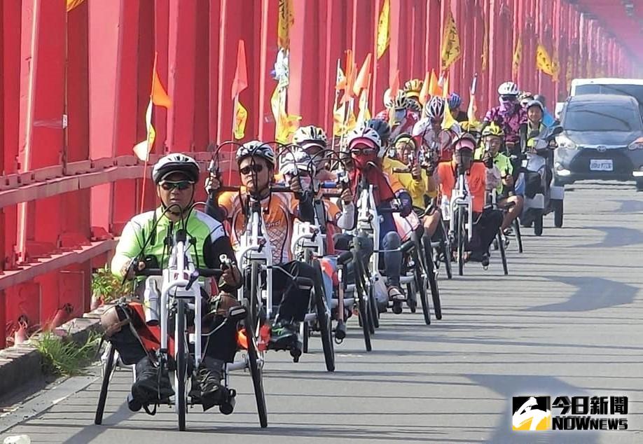 ▲愛無礙協會積極推動手搖車運動健身和無障礙休閒旅遊活動。（圖／記者蘇榮泉翻攝，2019.10.04）