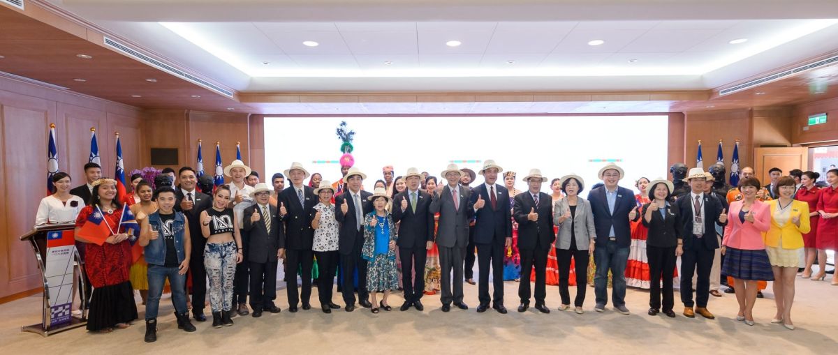 ▲國慶籌備委員會5日召開記者會，公布國歌領唱人、國慶大典主持人，同時介紹相關活動流程。（圖／國慶籌備委員會提供）