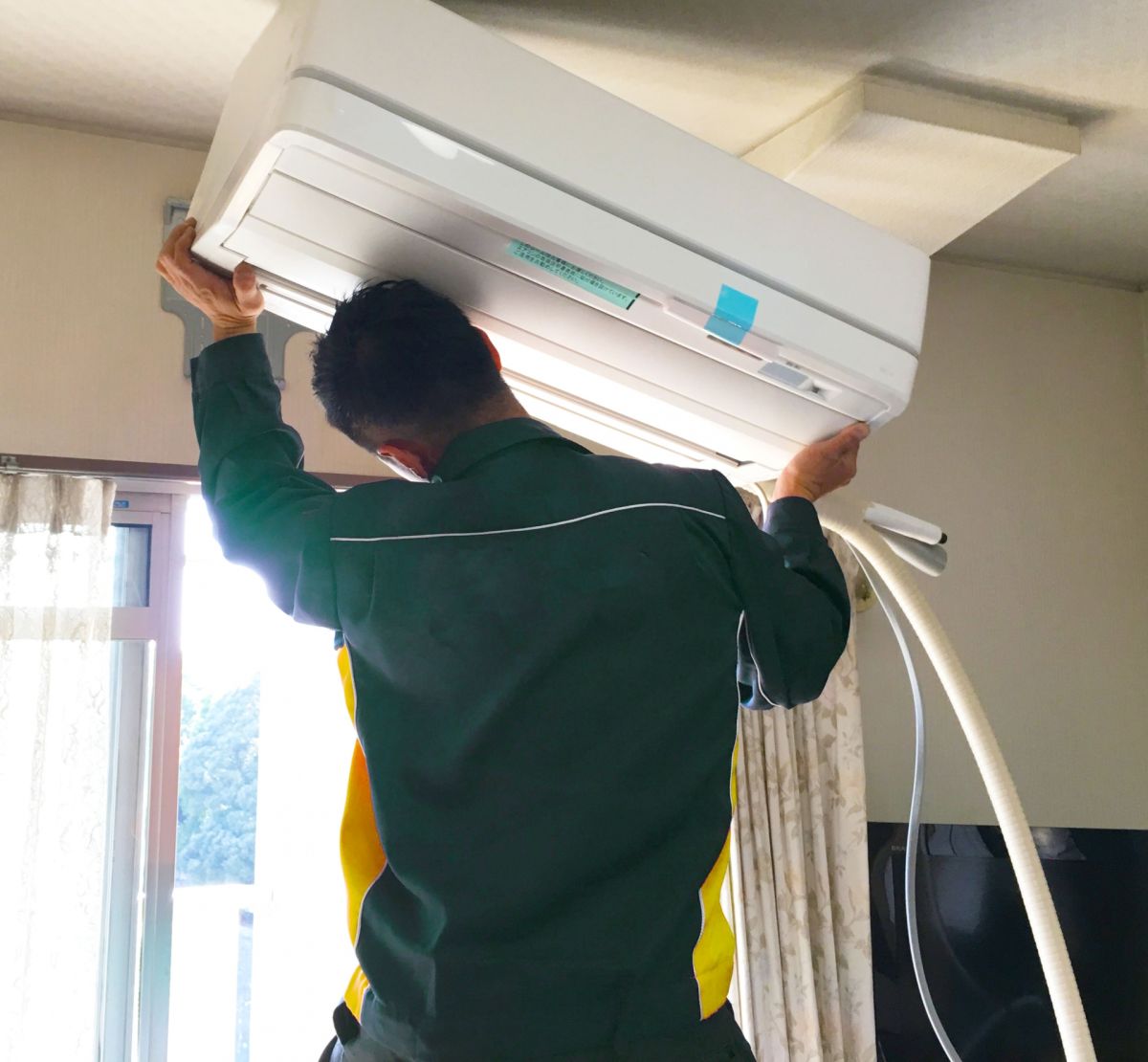 ▲冷氣軟管沒包滿差很大？行家揭「專業真相」。（示意圖，非當事人／取自 photoAC ）