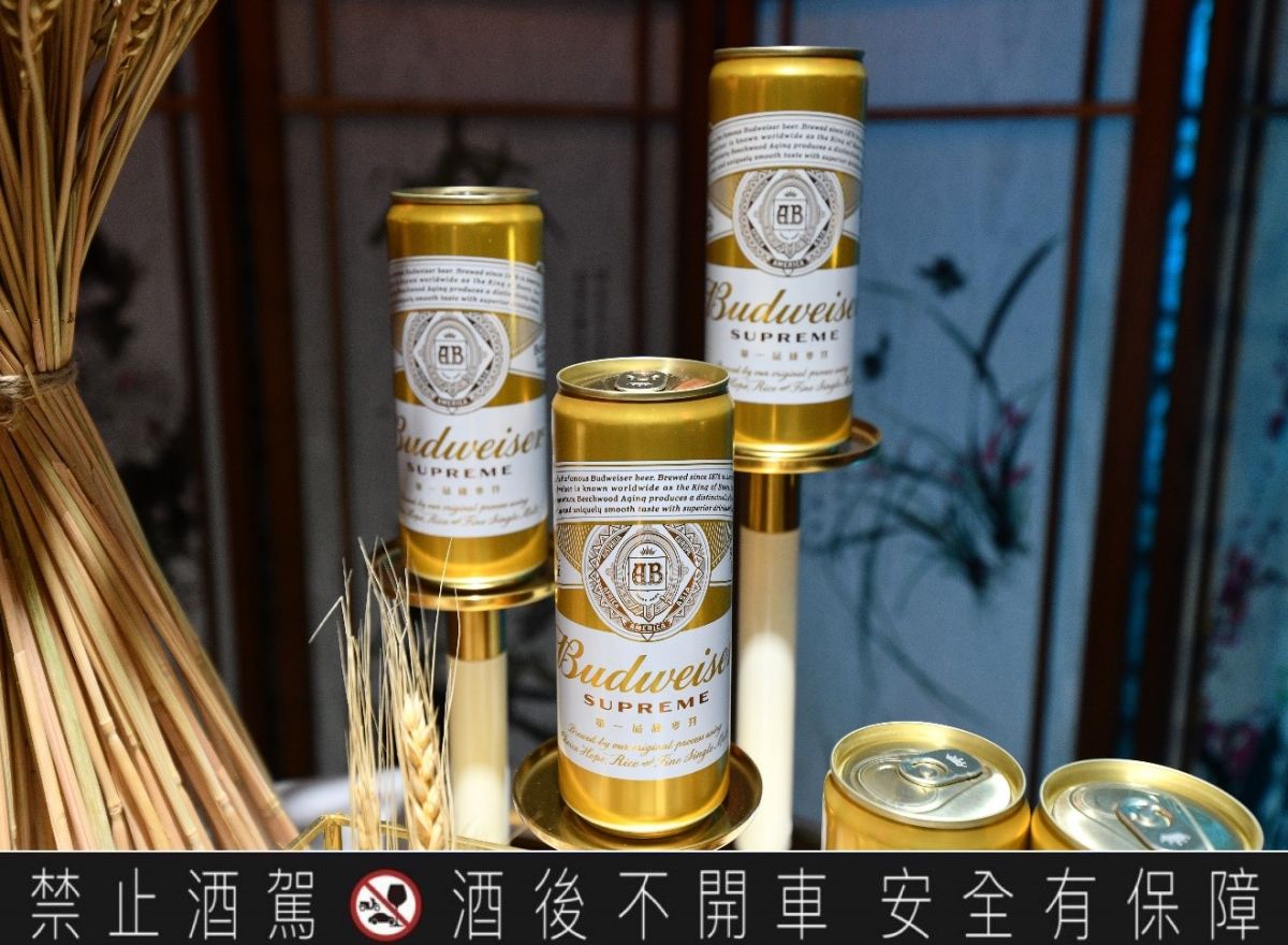 ▲百威金尊甘醇清爽的口感，儼然成為時尚的都會單品。（圖／NOWnews林柏年拍攝）