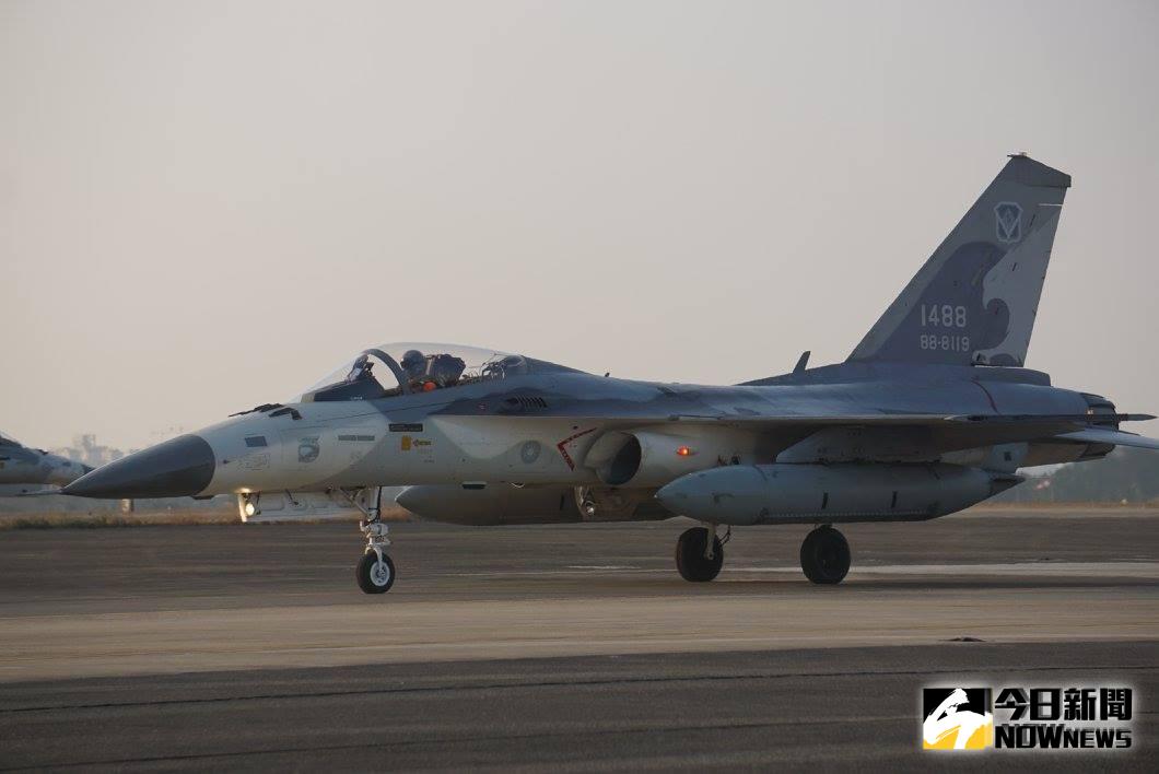 ▲空軍台南基地將於19日開放民眾參觀。圖為台南基地IDF經國號戰機。（圖／記者呂炯昌攝）