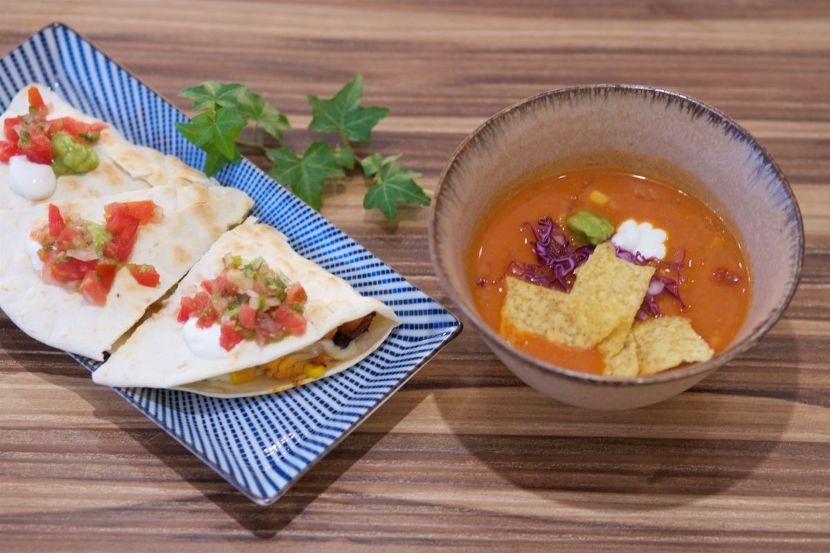 充滿香脆滋味的遊牧起司夾餅與濃湯，可以嘗到細膩的手作滋味。（圖／陳志東攝）