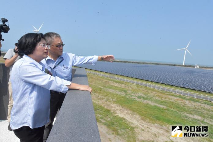 ▲彰化縣長王惠美說，這次台電在工業區上開發100MW的太陽光電場，讓民眾使用乾淨的能源。（圖／記者陳雅芳攝，2019.10.09）
