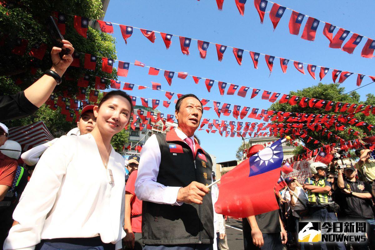 ▲郭台銘說，一定要認同這面國旗，認同這面國旗，才會認同這個國家，我們老百姓才會放心把這個國家交給他。（圖／記者李春台攝, 20191.10.10）