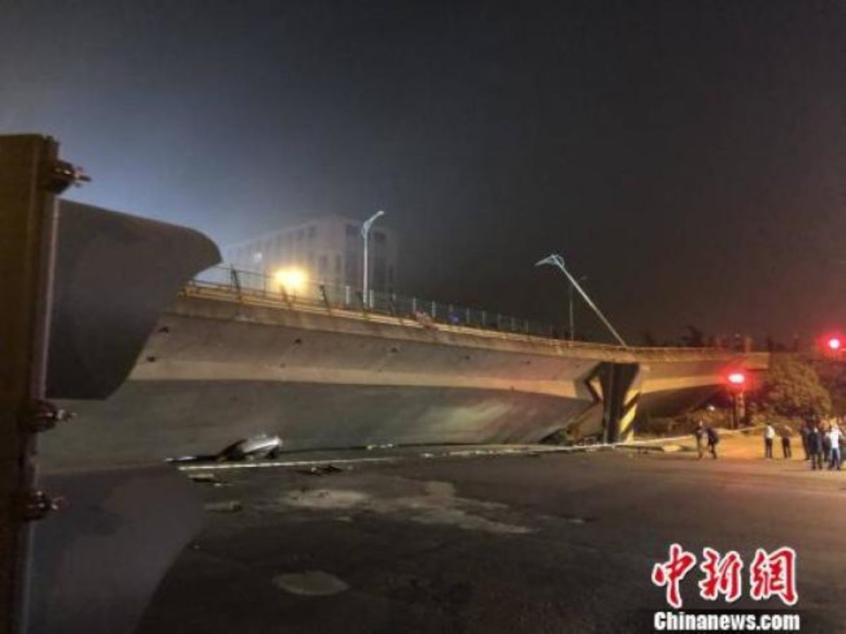 ▲江蘇無錫市國道高速高架橋發生垮塌，意外導致車陣積壓4公里。（圖／翻攝中新網）
