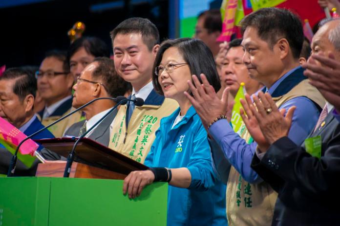 嘉義造勢　蔡英文：國際支持增加、繼續護民主守台灣
