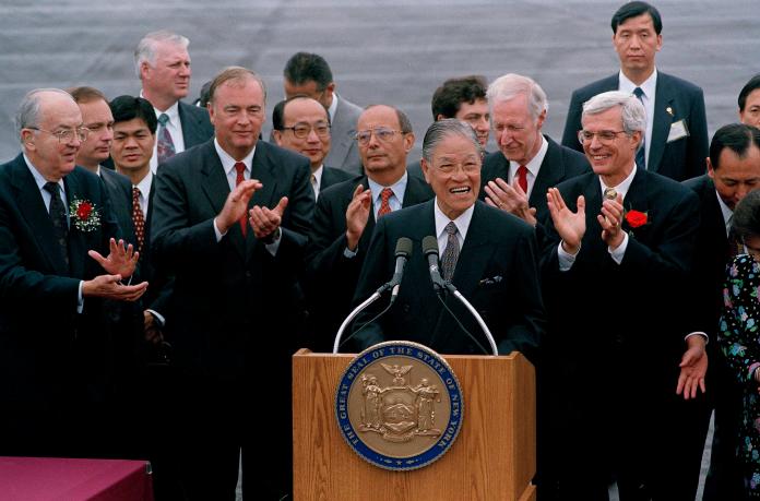 ▲台灣於前總統李登輝任內，在1997年7月18日完成第四次修憲，主要內容就是取消立法院閣揆同意權，此後憲政體制已不符合半總統制的名目定義。（資料照／美聯社／達志影像）