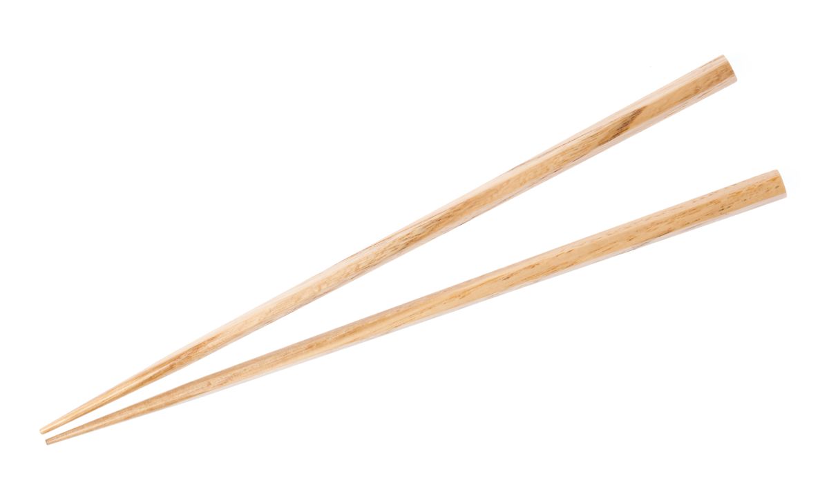 十月九日在日本東京原宿區知名餐廳用餐離席後，一位民眾進入餐廳包廂拍下照片，將這些明星「加持」過的用品放上網路拍賣，號稱是他們餐廳用餐時使用的。（示意圖｜Shutterstock)