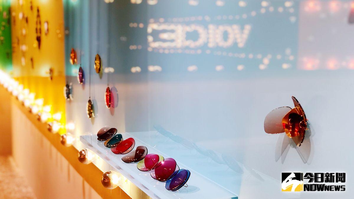 ▲鎌田治朗回顧個展「語音」，藉由「首飾」與人互動對話。（圖／記者陳美嘉攝）