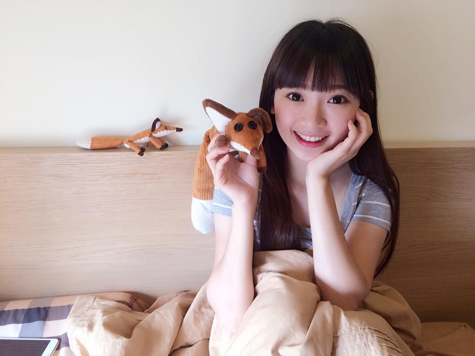 ▲優格把這個可愛的玩偶取名叫做小芙尼，其實是因為自己喜歡《小王子》裡面的小狐狸。（圖／翻攝臉書）