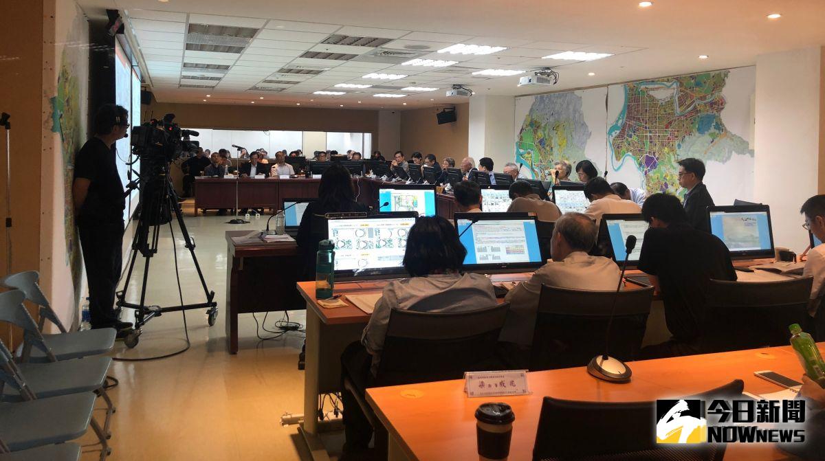 ▲都審會今天通過大巨蛋變更設計案。（圖／記者丁上程攝, 2019.10.14）