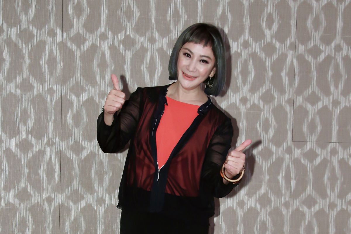 ▲陳亞蘭與楊麗花在拍戲現場自己扮黑臉，楊阿姨扮白臉。（圖／麗生百合提供）