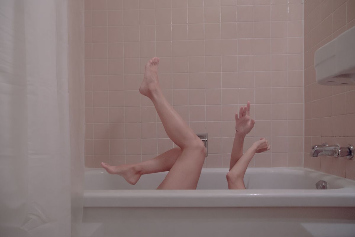 ▲西班牙一名女子在浴缸摔倒，獲救後卻更慘。（示意圖，非當事人／取自 Unsplash ）