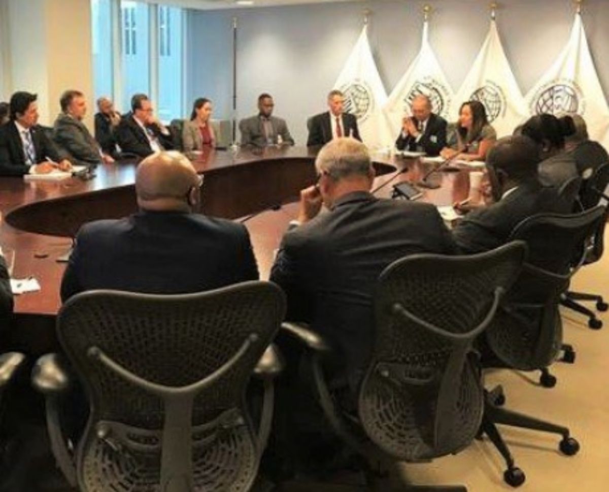 ▲美國國務院西半球事務局代理助卿科扎克，近日在推特上 PO 出與台駐美代表等人的開會照。（圖／翻攝自科扎克推特）