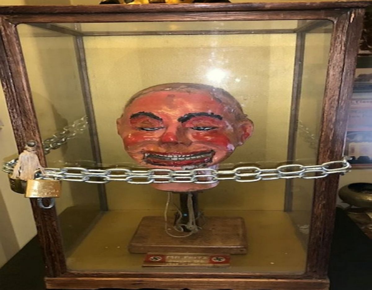 ▲英國 1 名收藏家，今年 7 月收到 1 具二戰時期製造的口技表演娃娃，家中因此發生不可思議的靈異現象。（圖／翻攝自英國鏡報）