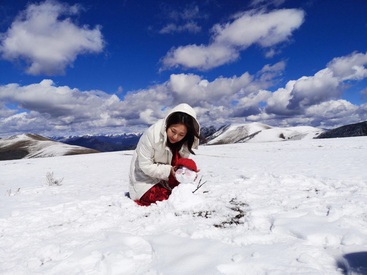 ▲王瑞霞在雪地拍攝新歌MV。（圖／米樂士娛樂提供）