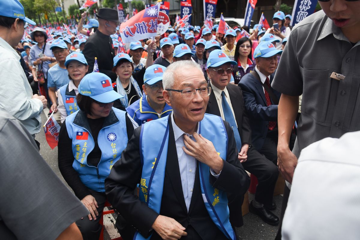 吳敦義為林郁芳造勢站台。（圖／記者陳明安，2019.10.20）