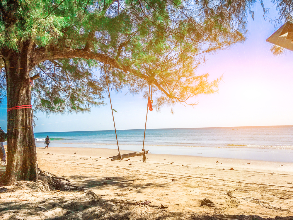 ▲泰國打算７月開放完整接種疫苗的觀光客入境普吉島（Phuket）。（圖／shutterstock）