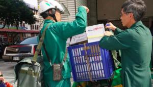 ▲住戶表示，「郵差問題可以先衝到人正在的樓層陽台外，要郵差等一下」。（示意圖／NOWnews資料照片）