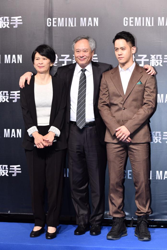 ▲（左起）李安老婆、李安導演、李淳出席首映。（圖影／記者林柏年攝