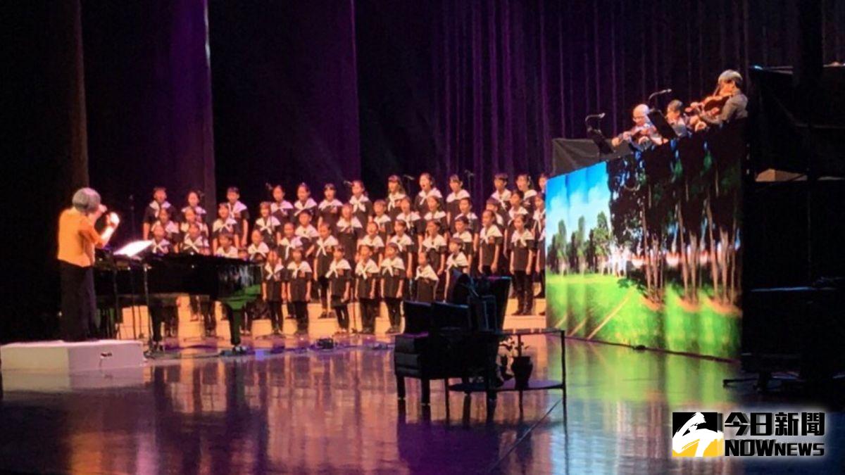 ▲高市文化局於文化中心至德堂舉辦「高雄交響詩─光中餘韻‧感恩之夜」音樂會。（圖／記者郭俊暉攝）