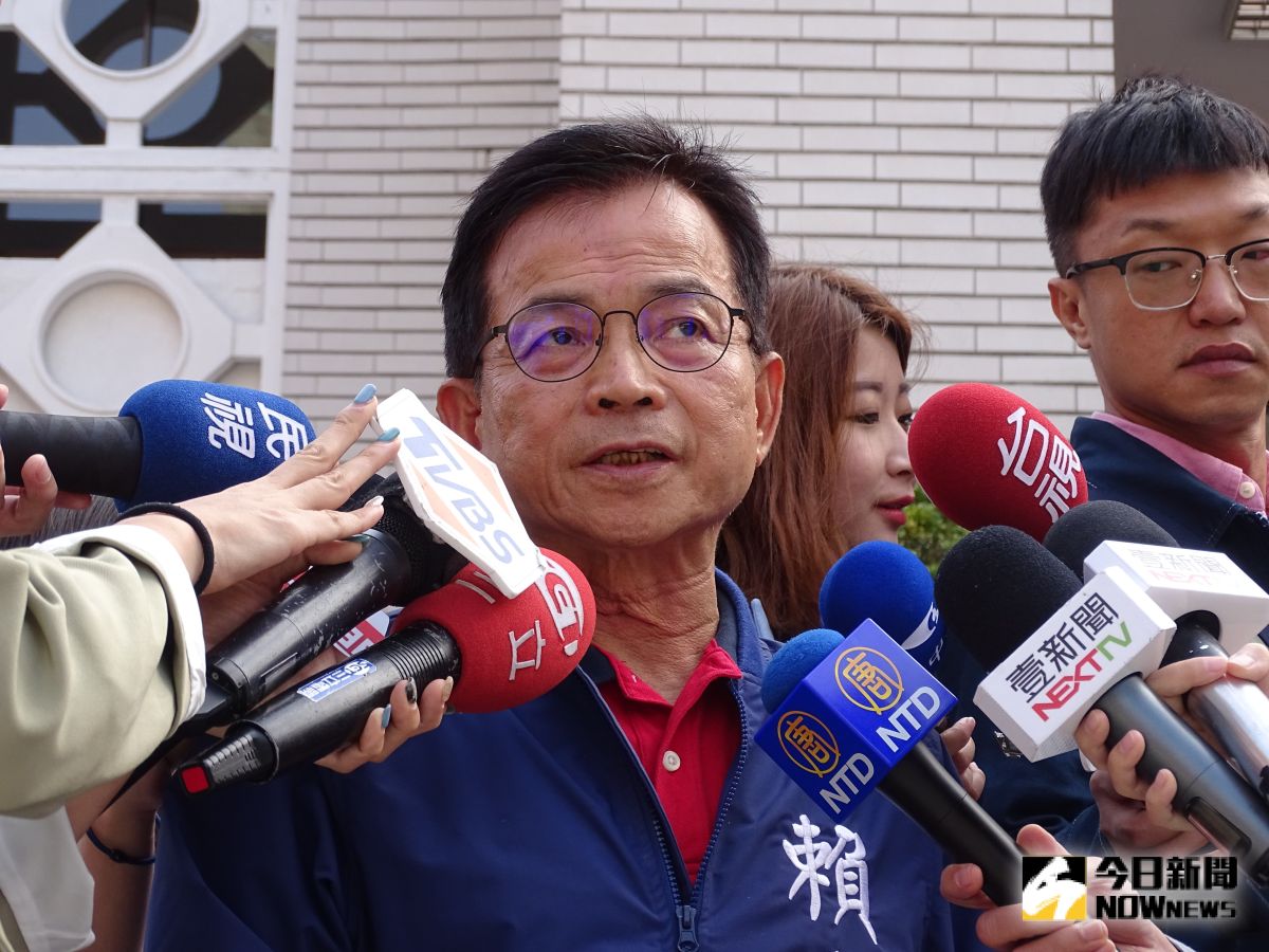 ▲藍綠政治人物抄襲頻頻，立委賴士葆呼籲教育部應該直接把論文都拿去用軟體檢查，有抄襲就公布。（圖／記者呂炯昌攝, 2019.10.22）